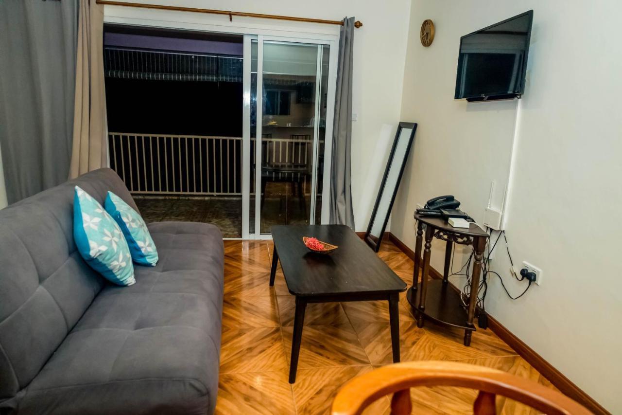 Will'S Sea View Apartments Виктория Екстериор снимка