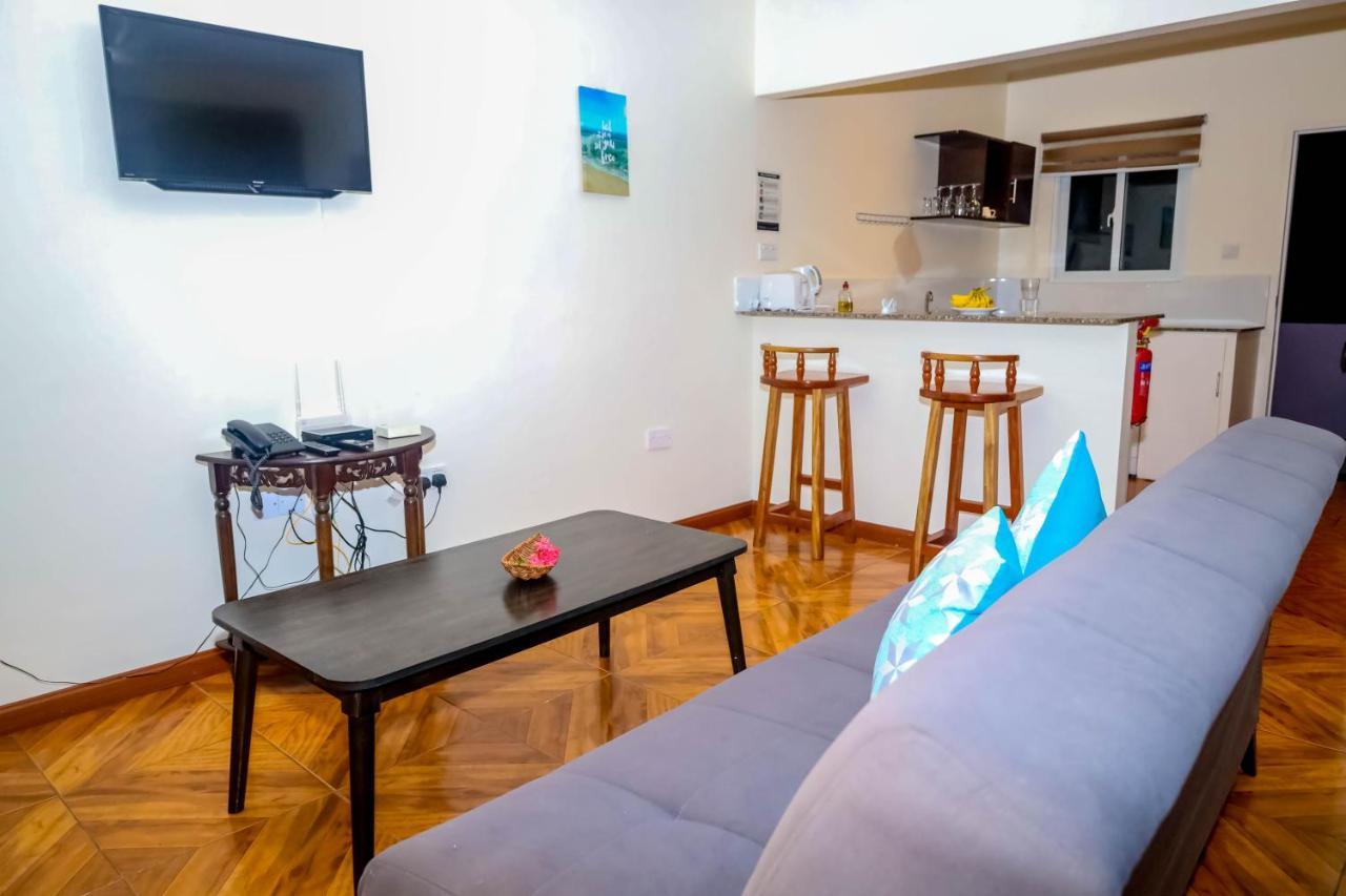 Will'S Sea View Apartments Виктория Екстериор снимка